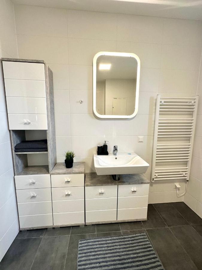 Living Kalsdorf - Selfcheckin Apartment Kalsdorf bei Graz Bagian luar foto